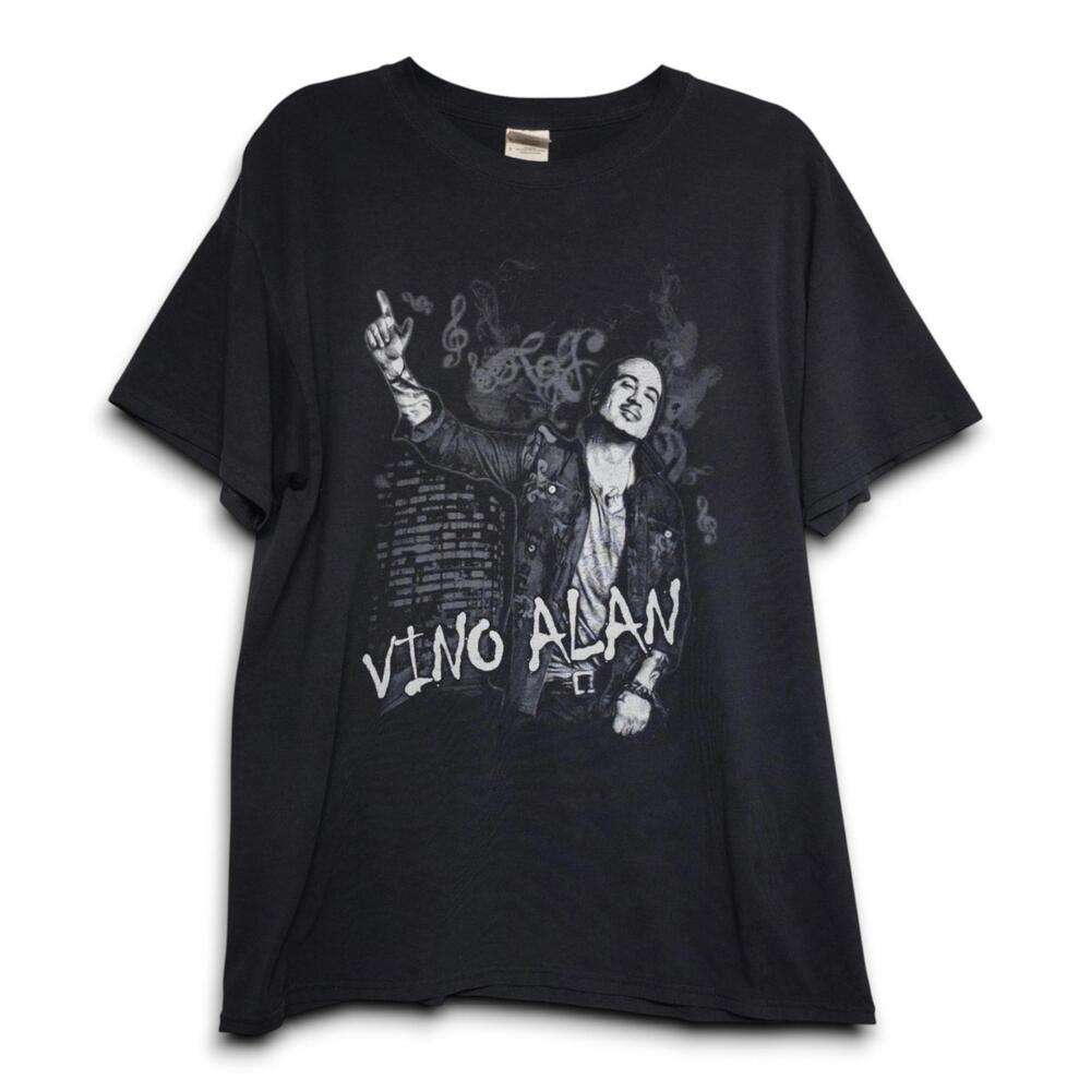 Vino Alan Graphic T Shirt Men's Black Gildan DryBlend Size‎ L